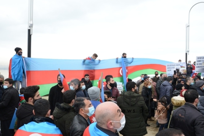 Lachin residents visit Alley of Martyrs in Azerbaijans Baku  Azerbaijan Baku  1 december 2020                                           
