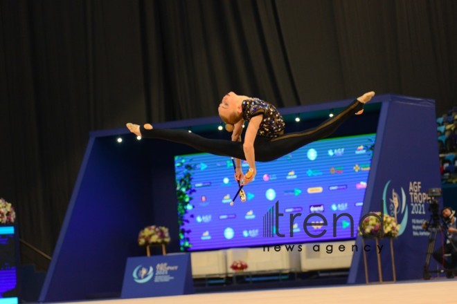 Milli Gimnastika Arenasında bədii gimnastika üzrə Dünya Kubokunun ikinci günü başlayıb.Azərbaycan Bakı 8 маy 2021