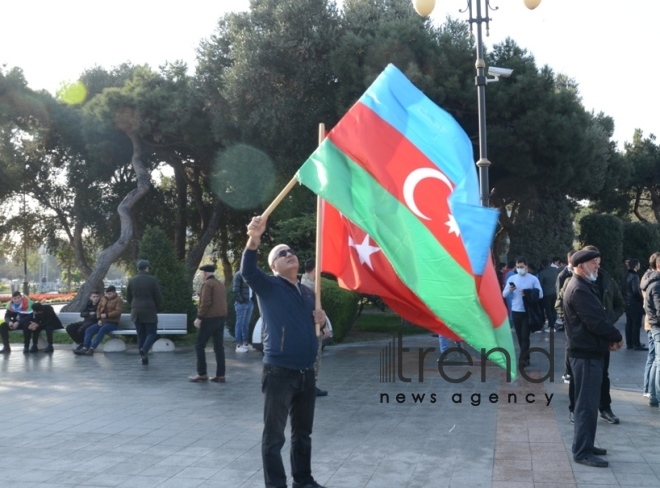 В Баку состоялись шествие и флешмоб посвященные Дню Победы. Азербайджан Баку 8 ноября 2021 