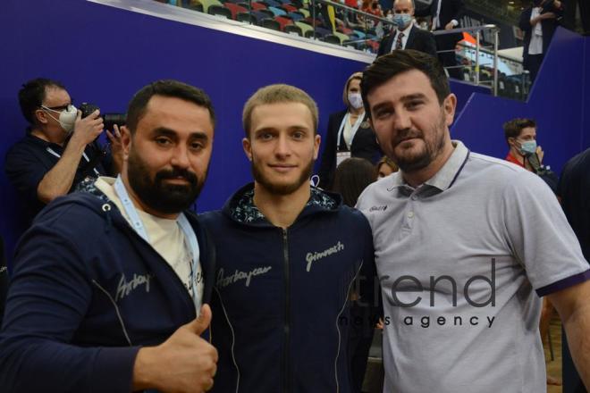 Азербайджанский гимнаст Михаил Малкин завоевал серебро на ЧМ в Баку Азербайджан Баку 21 ноября 2021
