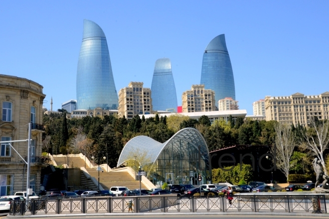 Бакинский фуникулер Азербайджан Баку 21 апреля 2022